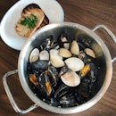 Mussels & Clams ($25++)