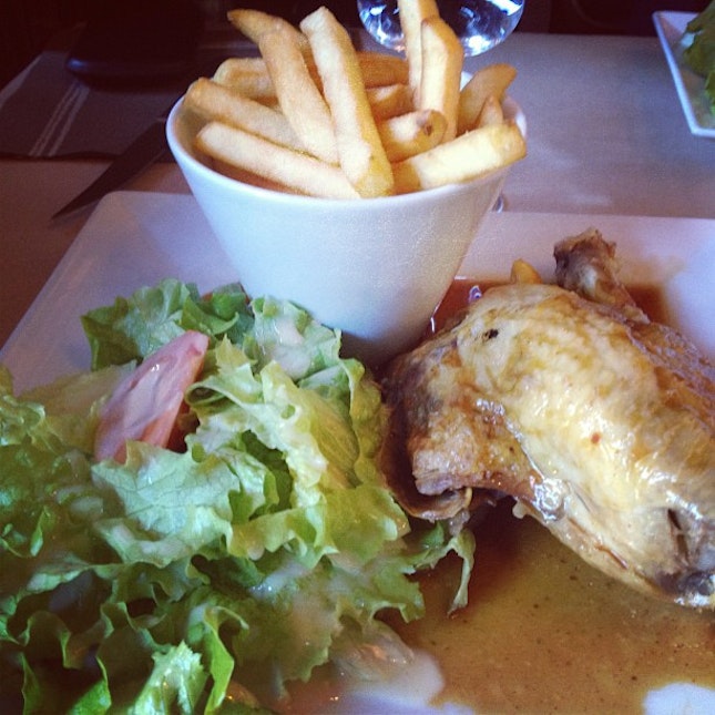 Our first meal in Paris! #food #chicken #travelgram