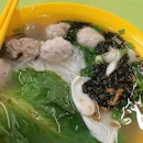Handmade Meat Balls and Sotong Balls ($4.50) with Bee Hoon in Seafood Soup at Hong Lim Complex!