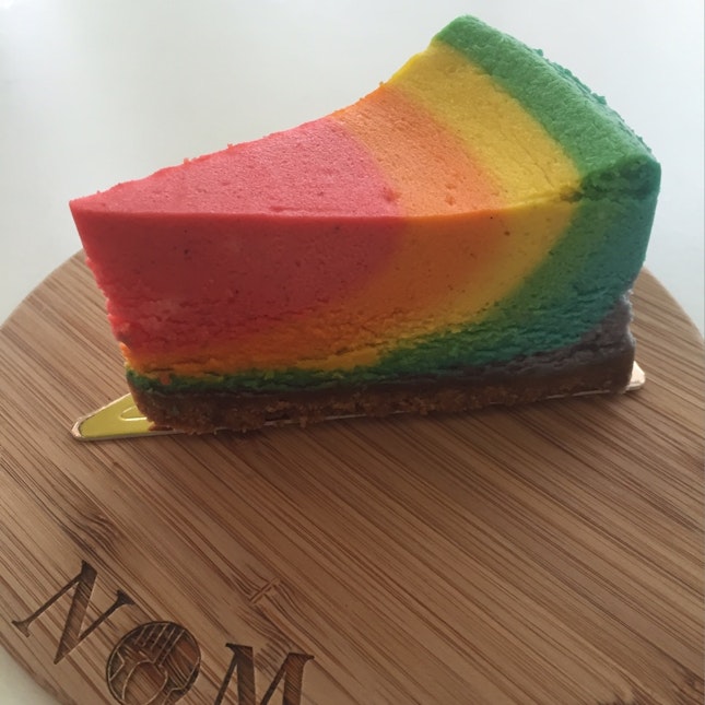 Rainbow Cheesecake 