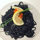 Squid ink pasta with baby scallop and fish roe 👍🏻👍🏻👍🏻!!