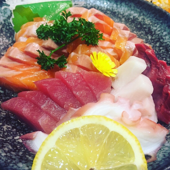 For Endless Sashimi and Tasty Japanese Eats