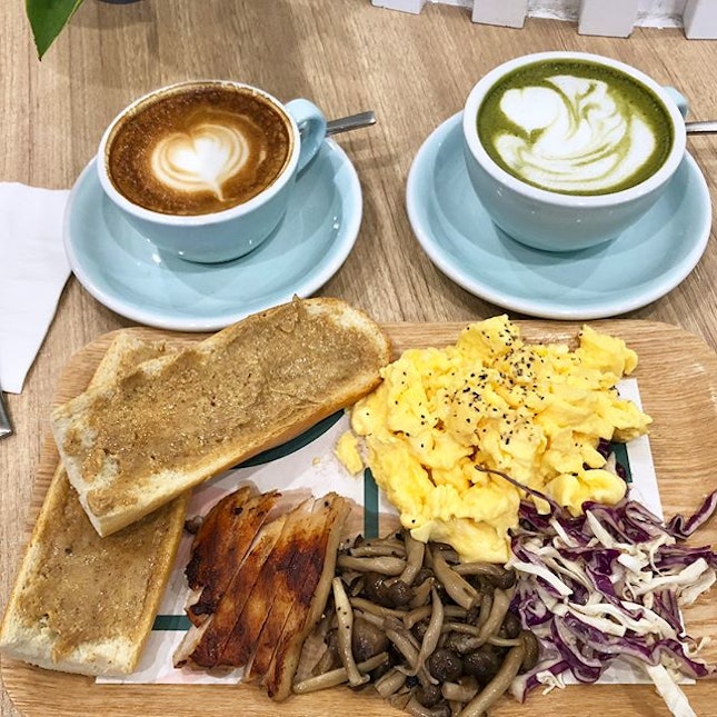 #burpple | quite a disappointing #brunch @twohanasg We had the $5 brunch set between 8am to 11am which comes with one egg #scrambled 2 cinnamon toasts side salad and a cup of coffee.