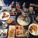 Korean #BBQ for lunch at Manbok with some of my #SNBras now!