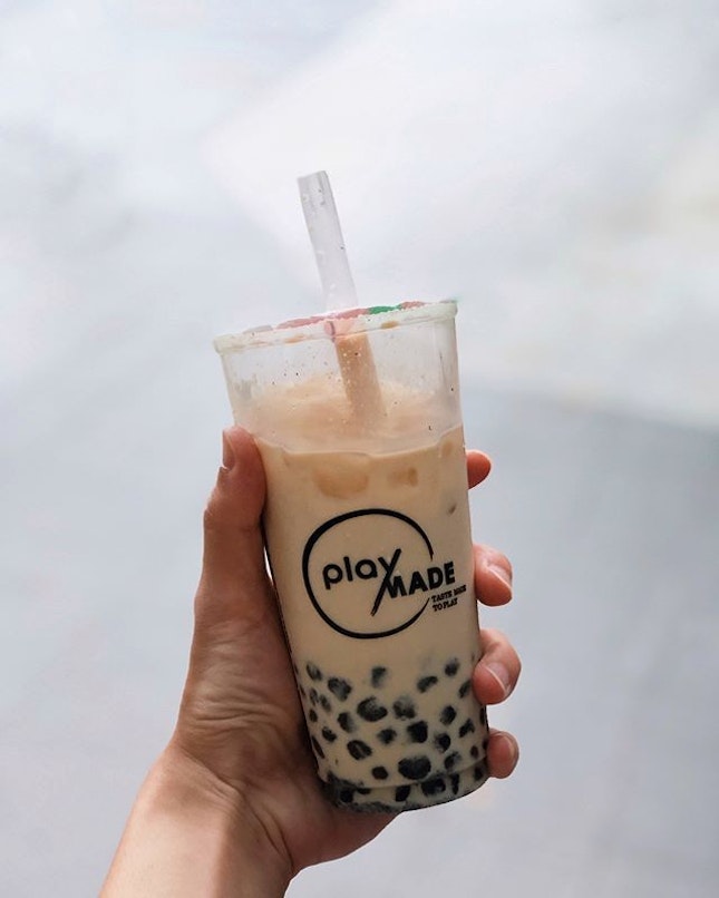 @playmadeonezo going all out asian with black sesame milk tea and black sesame pearls.
