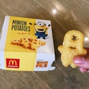 Minion Potatoes ($2) 🥔
⭐️ 3/5 ⭐️
🍴'Cause I'm a lover of minions I knew I had to try these cute potatoes.