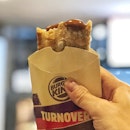 Teh tarik pie ($1)
⭐️ 4/5 ⭐️
🍴Headed down to #burgerking to try the newest limited edition #tehtarikpie created to celebrate S’pore’s bday ‘cause for only $1, why not!
