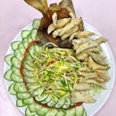 Fried Fish With Mango Salad