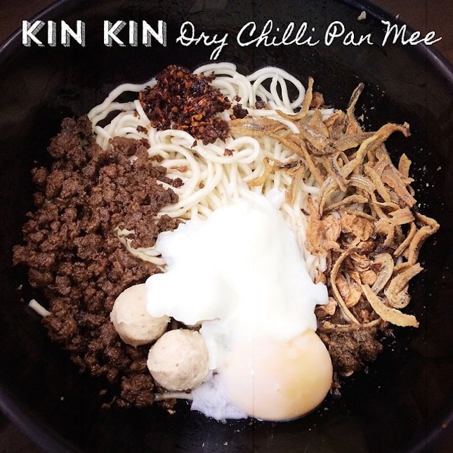 It's my first time eating this 😊 Kin Kin's Dry Chilli Pan Mee 👍 #singapore #yummy