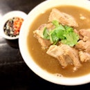 Absolutely the best Hokkien style Bak Kut Teh! Tender meat, thick peppery soup