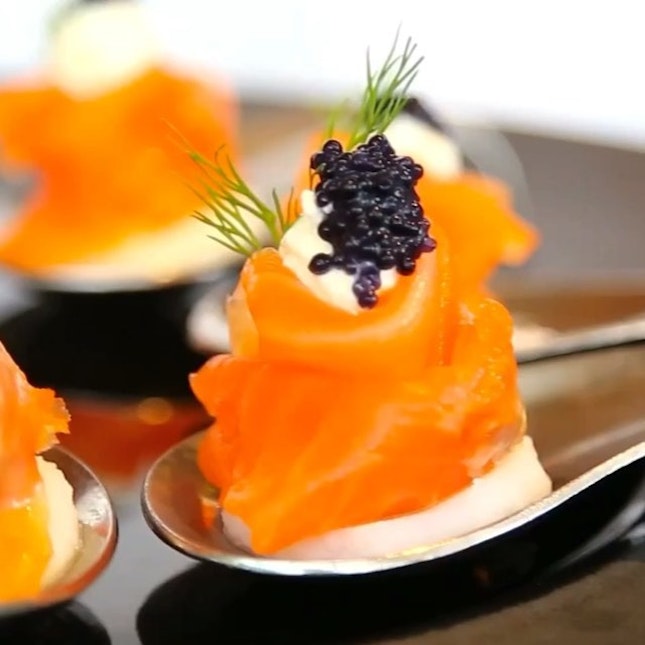 Hickory Smoked Salmon with Caviar Cream served on Dill Potato from Chihuly Lounge, The Ritz Carlton Millenia Singapore.
