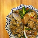Clams With Garlic Chilli ($11.90)