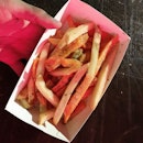 Bunt, Vielfalt, Gemischt ist immer besser als singular 
Cajun Mixed Fries - S$6
📍: Outdoor Festival, Civic District, Singapore