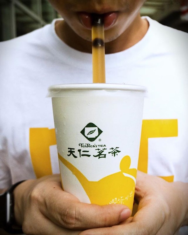 Founded in 1953 and Taiwan’s leading tea chain, TenRen’s Tea has finally reached our shores and their first outlet is opened at Chinatown Point.