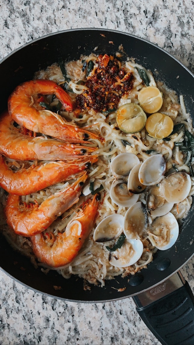 Following the positive response for the Damn Easy Hokkien Mee during the Virtual Singapore Food Festival in September, Slake has decided to put this item in their ordering website (link below) for sale beyond the festival.