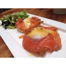🍳 Benny with smoked salmon 🐠 
#cafehoppingsg #duxton #sgfood #ergosum #cafeergosum #burpple #whateileeneats #brunch #nofilter #eggsbenny