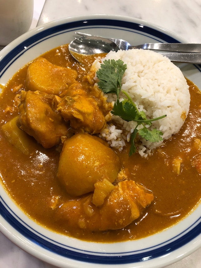 Curry Chicken With Rice Set