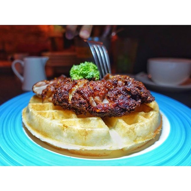 📍spathe [mohd sultan]

fried chicken waffle

how 2 years have flown since by last visit here and I was appalled by the standards last night.