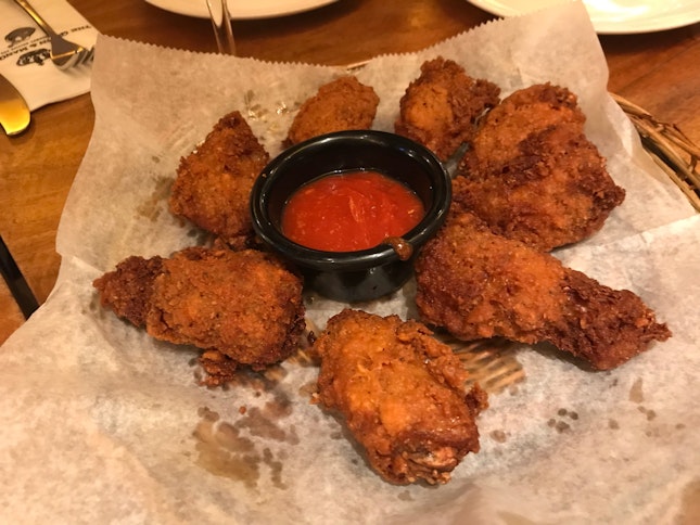 Crispy Wings With Hot Sauce