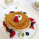 Vanilla Berry Pancake($18)