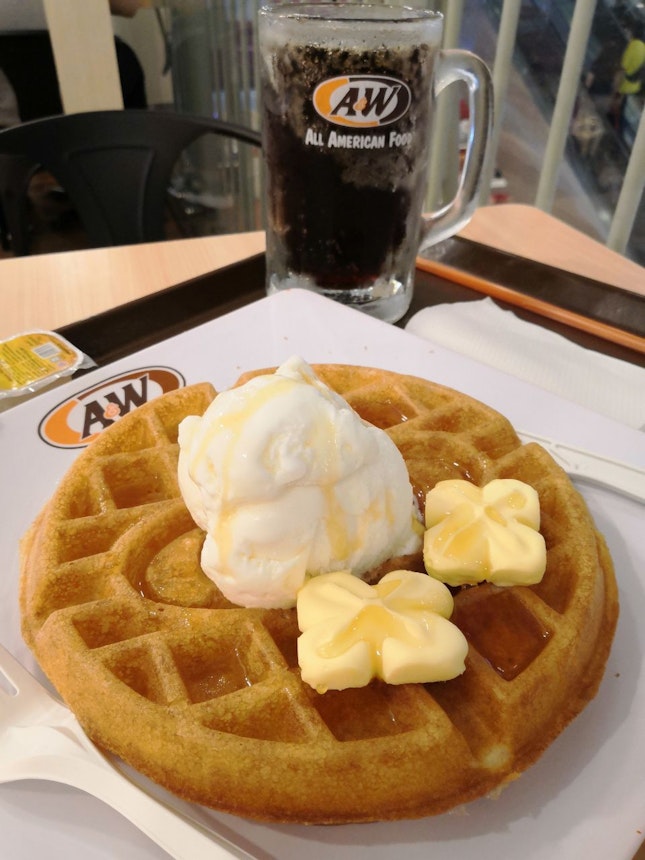 Waffle with Butter & Maple Syrup($7.50) add a scoop of ice cream(+$0.60)😋