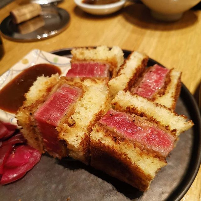 Melts in your mouth wagyu sandwich and kagoshima steak @fatcowsg are 🥰🥰🥰
Started with the sashimi and truffle and kinoko croquette and ended with mochi and cakes.