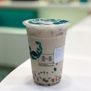 TieGuanYin Milk Tea + QQ Rainbow ($2.70+$0.80)

What's interesting about @yuanchasingapore and makes it different from other generic bubbletea shops is that it doesn't offer tapioca pearls as a choice of topping, but rather a range of toppings such as jellies and chewy yam balls.