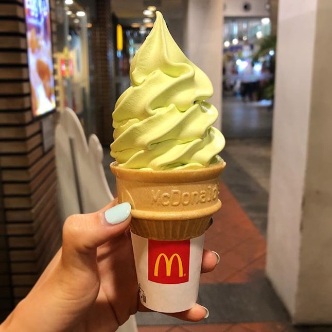 I actually liked the Pandan Softserve ($1.00) from @mcdsg more than I thought I would!