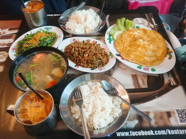 Deliciously Authentic Thai Food 