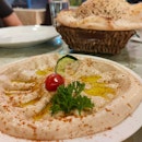 Hummus With Pita Bread