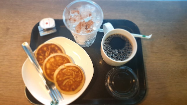 Pancake set with coffee $7