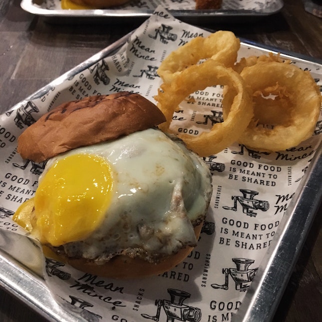 MM Burger (RM18)
