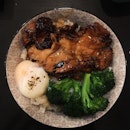 Roast Chicken & Mushroom Broccoli (RM13)