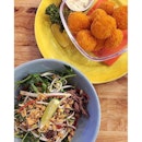 Healthy + Unhealthy = Balance 😁

Thai beef salad | Breaded scallops

#burpple #belleyeats #igcafe #sgcafehopping