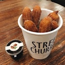 📍Street Churros @streetchurrosmy @streetchurros ⠀⠀⠀⠀⠀⠀⠀⠀⠀⠀⠀⠀⠀⠀⠀⠀⠀⠀
💰SGD$5 for churro sticks (cinnamon flavored), top up $2 for dipping sauce (chocolate) ⠀⠀⠀⠀⠀⠀⠀⠀⠀
✏️ hands down one of the best churros i’ve ever eaten.....
