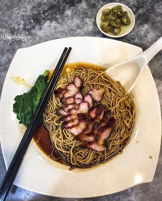 Dried Wantan Noodles with caramelised pork as commonly called Char Siu Gon Lou Wan Tan Min (叉烧干捞云吞面).