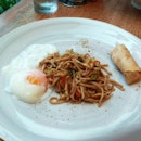 Ee-Fu Noodle With Soft-Boiled Egg & Popiah