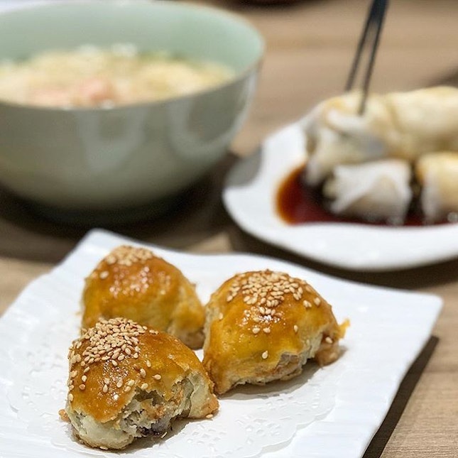 Who else eats dim sum at night?