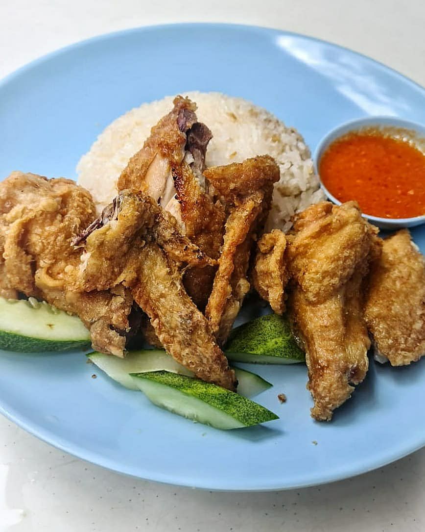 Signature Fried Chicken Wing Rice at Victor Famous Fried Chicken Wing ...