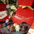 Limited-edition Holiday Sparkle Chocolate Collection from Godiva, 
Designed and handcrafted by GODIVA’s Chef Chocolatier Jean Apostolou, Showcase nostalgic flavours like hot cocoa, almond, caramel,raspberry, and topped with edible glitter in glorious festive colours.
