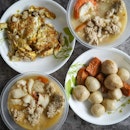 Takeaway dinner from Marsiling Mall.
Yan Ji Seafood soup, carrot cake and Tiong Bahru Fish Ball.