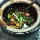 Chilli claypot frog leg [$24] and Dried scallop seafood porridge [$9.90] at A-One Claypot House!