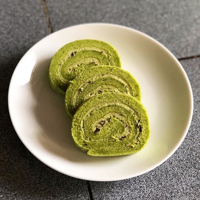 Green Tea Swiss roll 🍵 $8