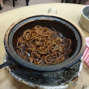 Signature claypot BKT, claypot Noodle, Luo Han Zhai