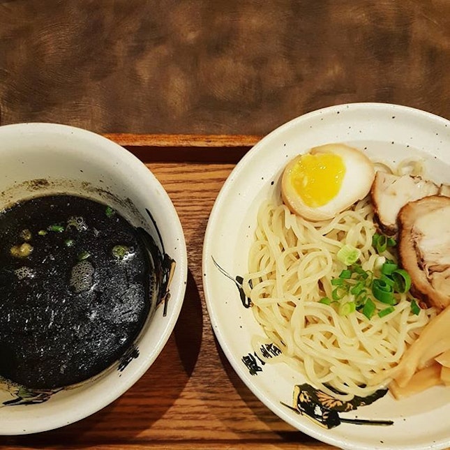 Tsukemen Set with 1 Tsukemen, 1 side dish and 1 houji tea ($10.90++) 😐 #lunchdealsg

After I have tried #sanpoutei #tsukemen, this does not quite make the cut..