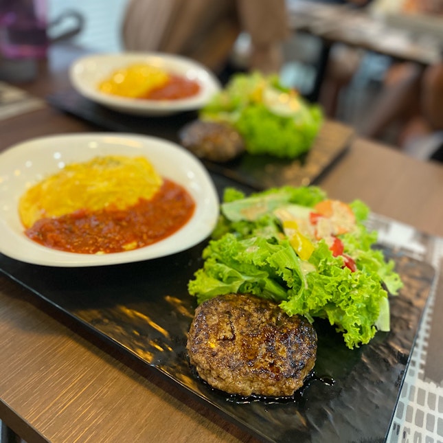 Omurice with wagyu hamburg steak $28++