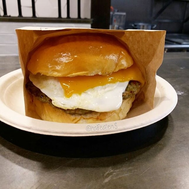 📍 [London] Sausage, Egg and Cheese Sandwich from Eggslut!
