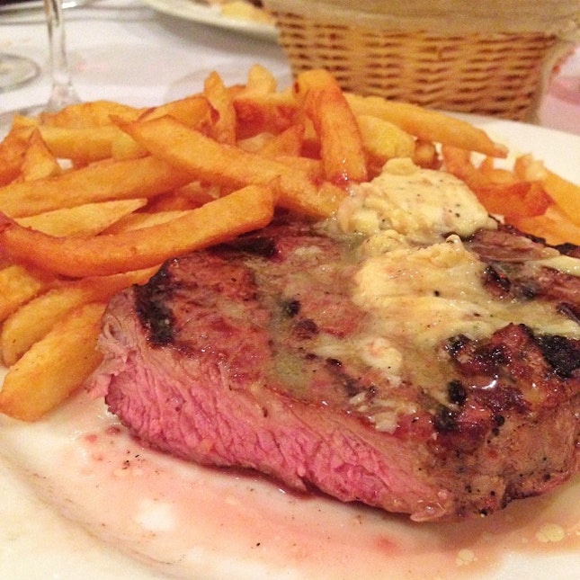 Steak And Frites. Real Looks.