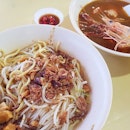 Dried version of Prawn Noodles, claimed to be one of the top 10 prawn noodles in Singapore.