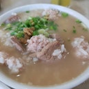 5 stars for the Pork Rice Porridge at Hon Kei.